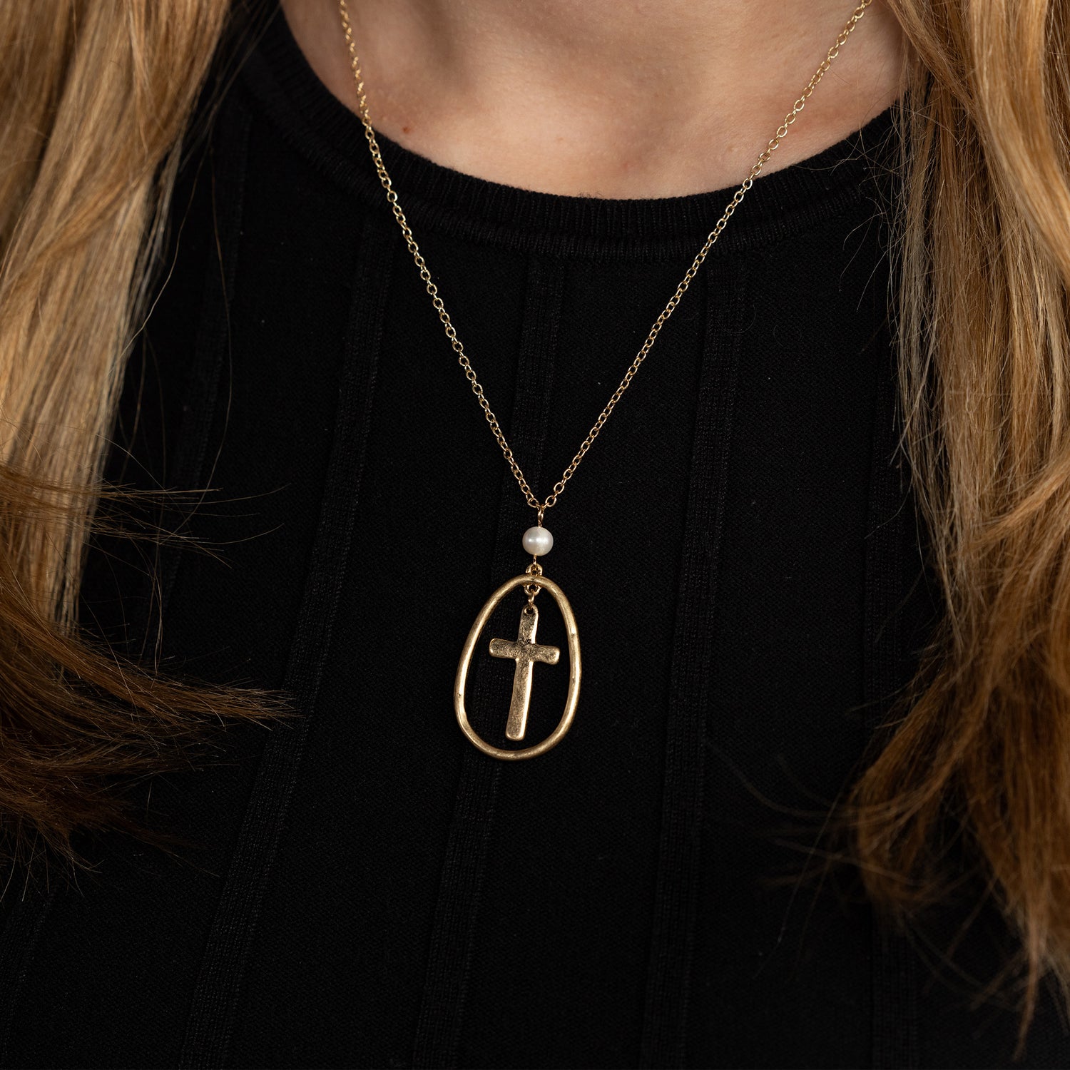Gold Hammered Cross Necklace with Fresh Water Pearl